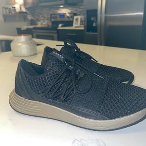 Under armour tennis shoes